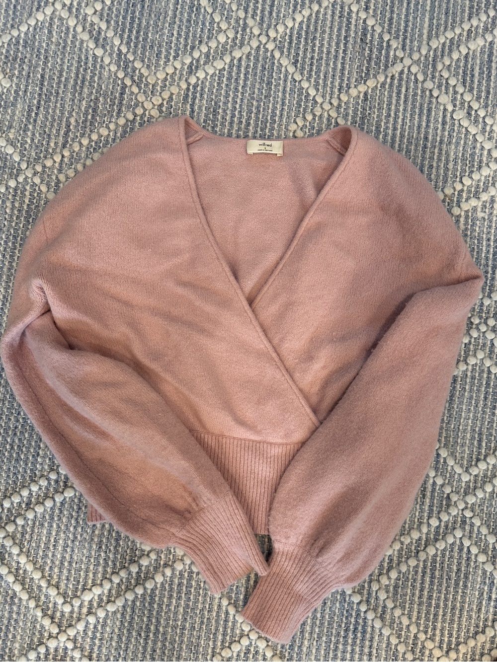 Aritzia Wilfred soft spoke dear wrap sweater